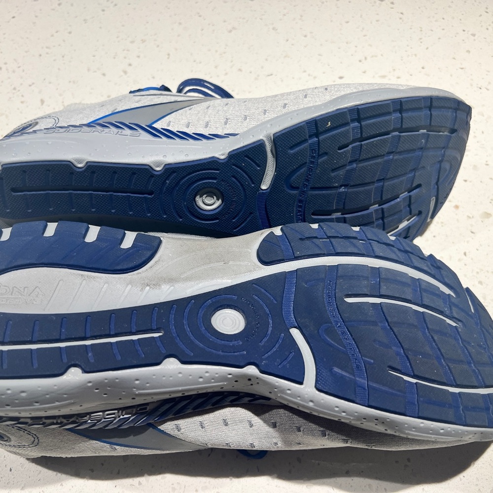 Brooks Glycerin GTS 20 Gray and Blue Athletic Shoes - Picture 6 of 6